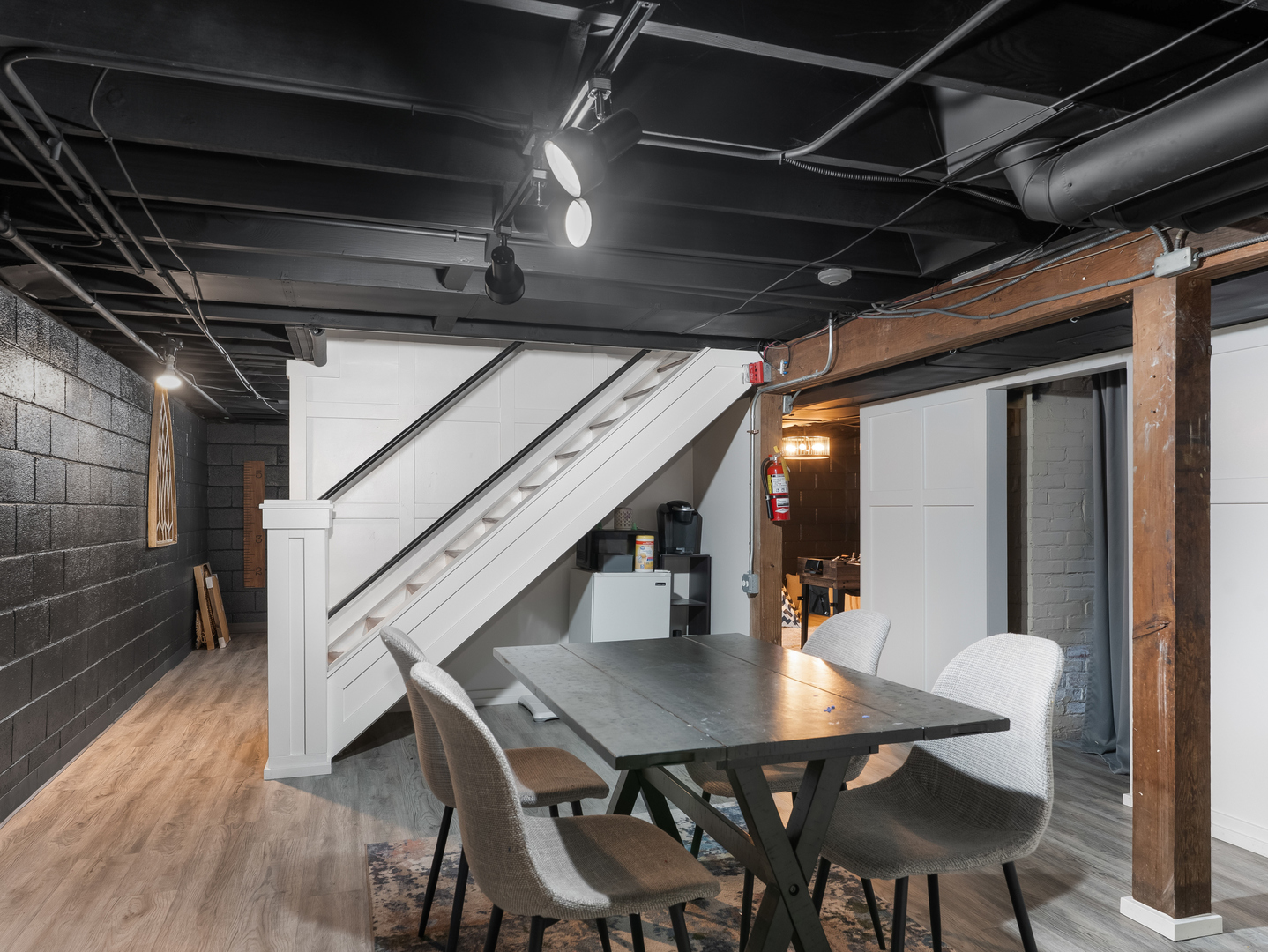 959 W Ogden Avenue, Naperville, IL 60563