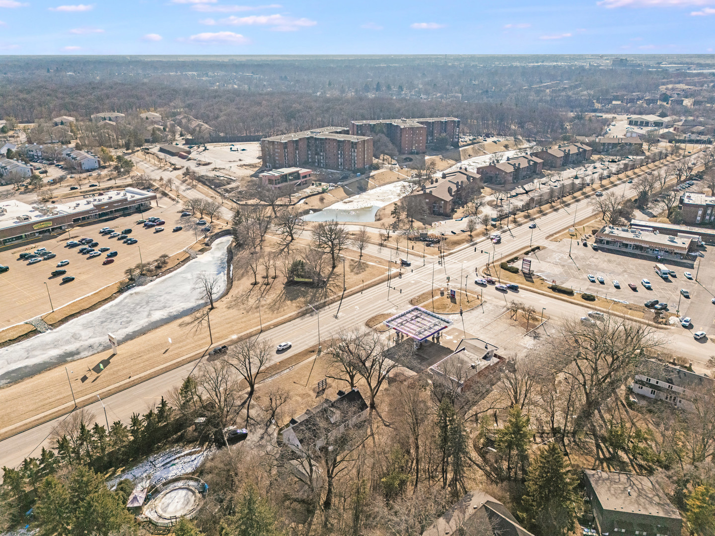 959 W Ogden Avenue, Naperville, IL 60563