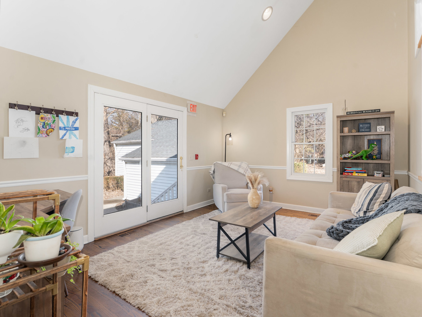 959 W Ogden Avenue, Naperville, IL 60563