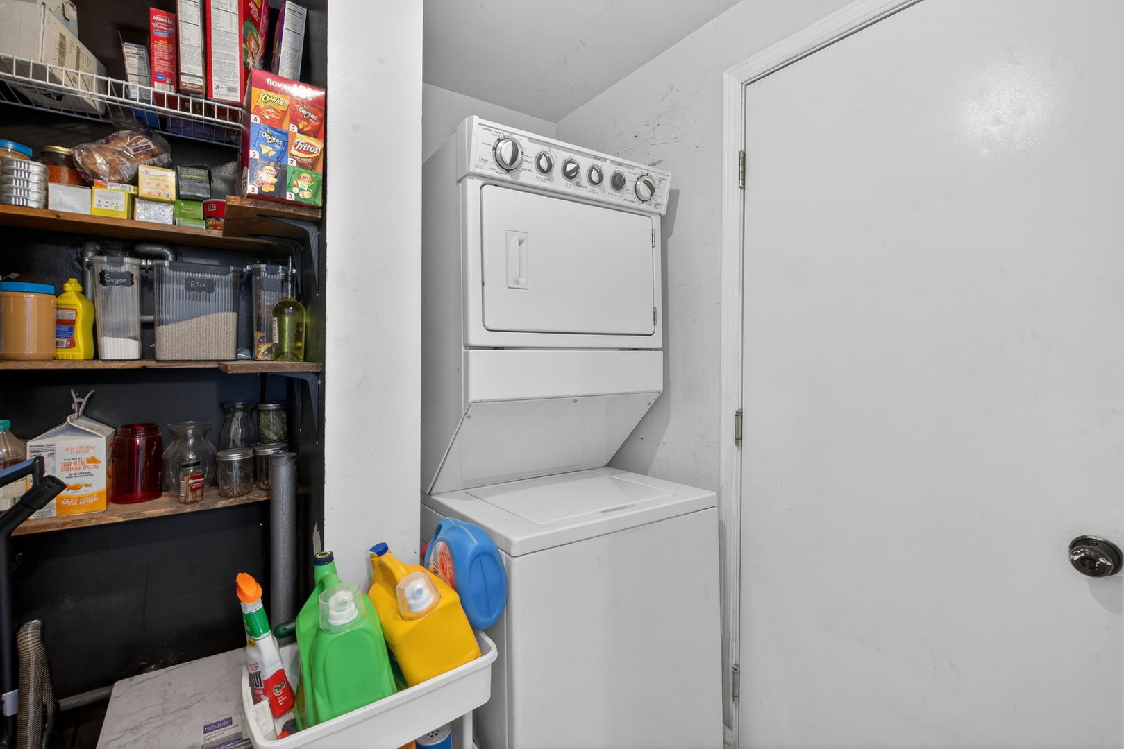 682 Zachary Drive, Romeoville, IL 60446