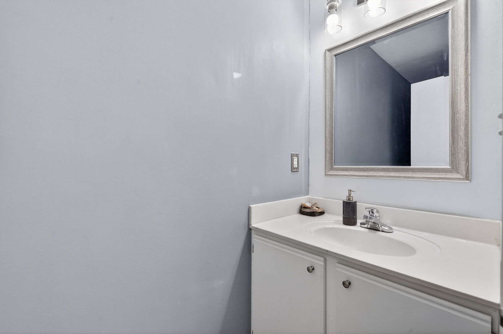 682 Zachary Drive, Romeoville, IL 60446