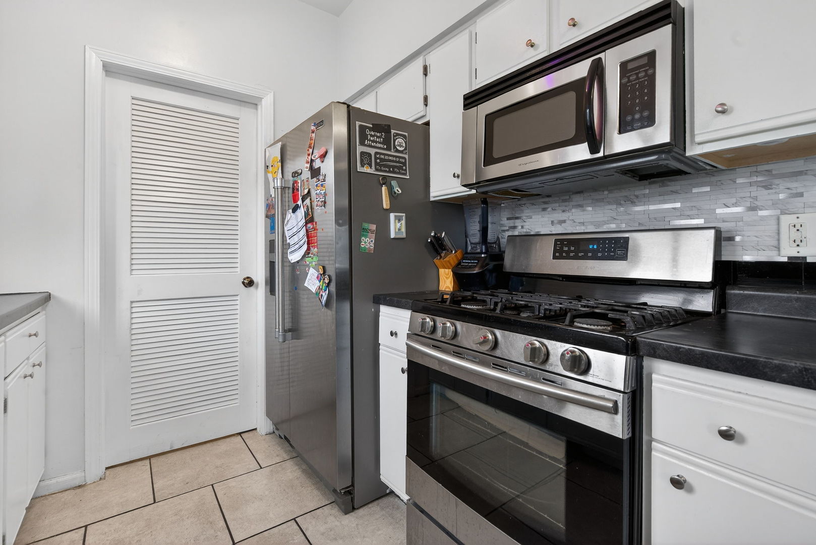 682 Zachary Drive, Romeoville, IL 60446