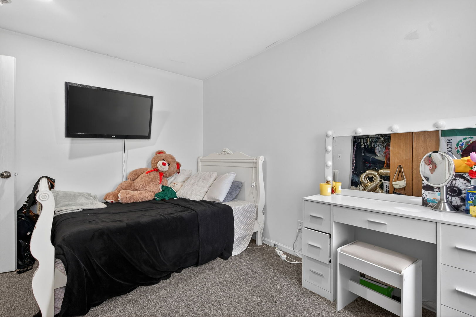 682 Zachary Drive, Romeoville, IL 60446