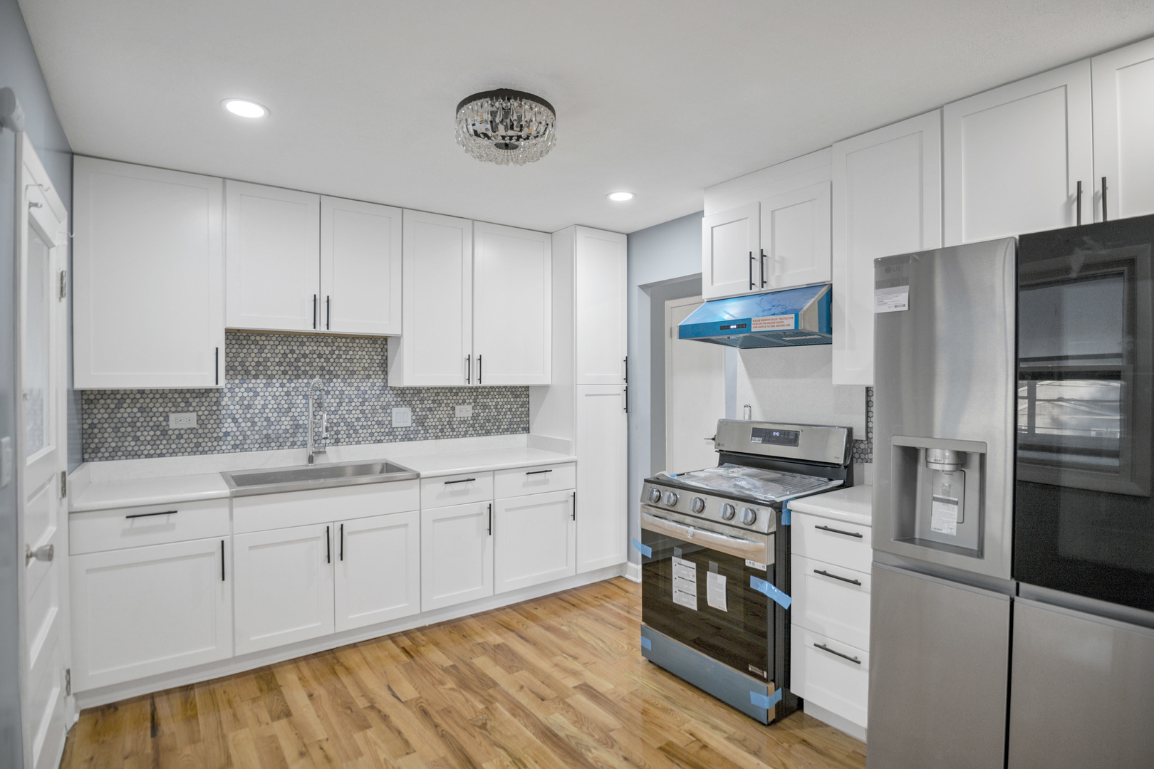 7031 glenwood Lane, Hanover Park, IL 60133