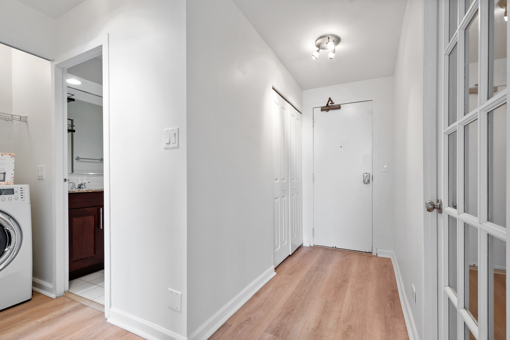 3033 N Sheridan Road #910, Chicago, IL 60657