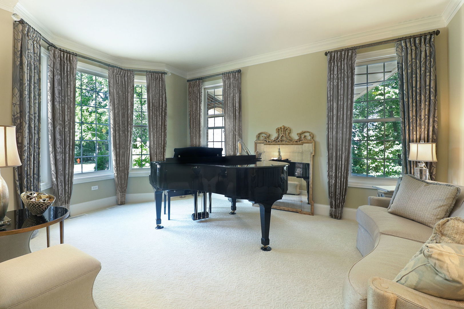 616 Driftwood Court, Naperville, IL 60540