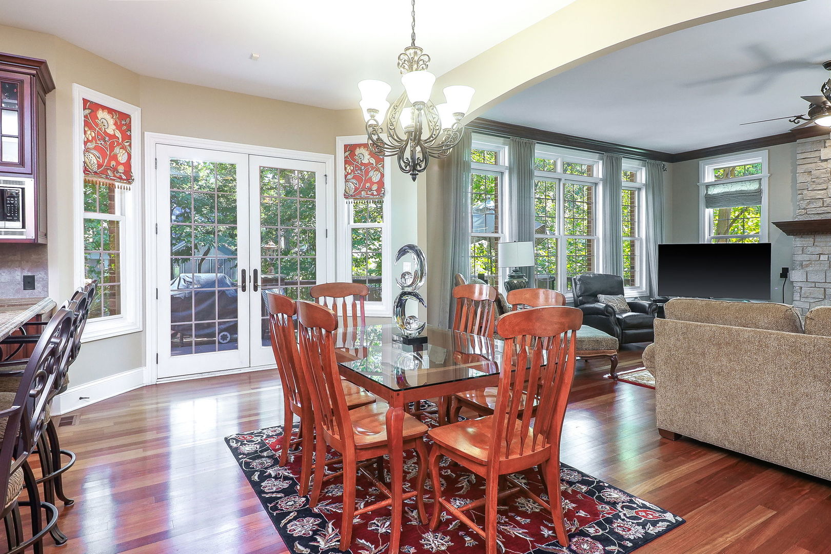 616 Driftwood Court, Naperville, IL 60540