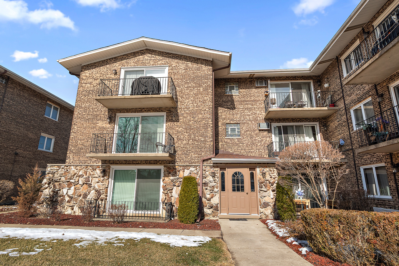 8932 W 140th Street #1A, Orland Park, IL 60462