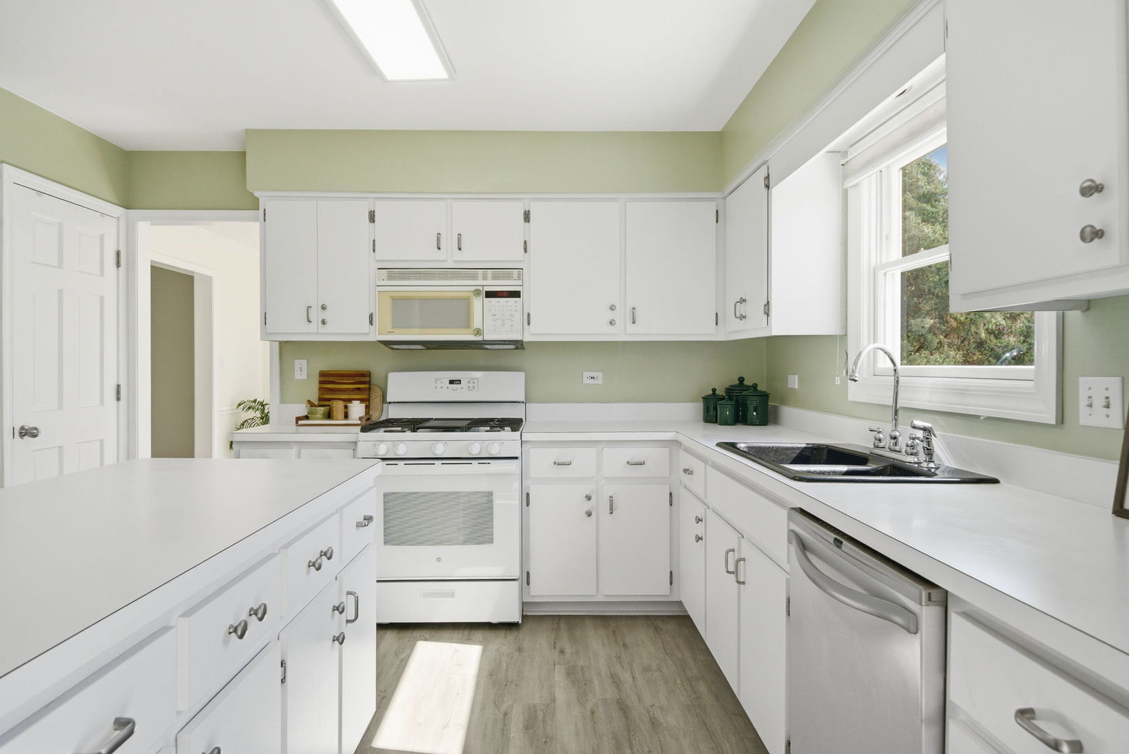 561 Boardman Circle, Bolingbrook, IL 60440