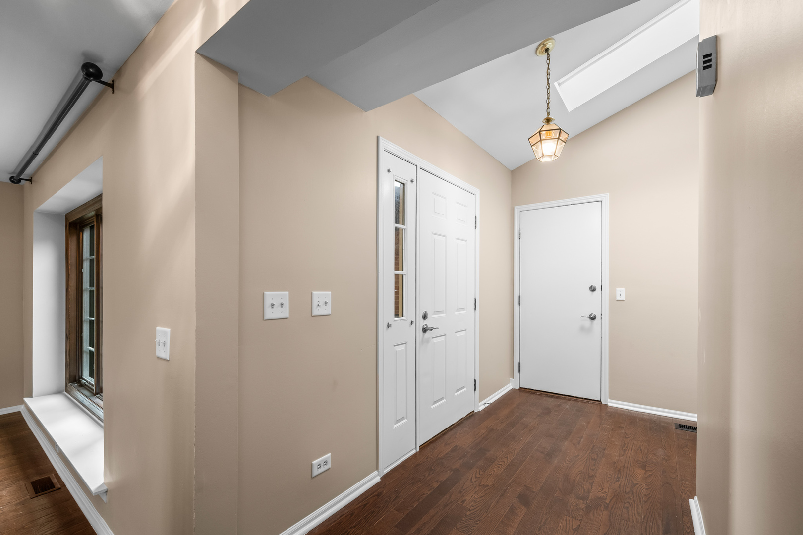 1554 N WINDSOR Drive #0, Arlington Heights, IL 60004