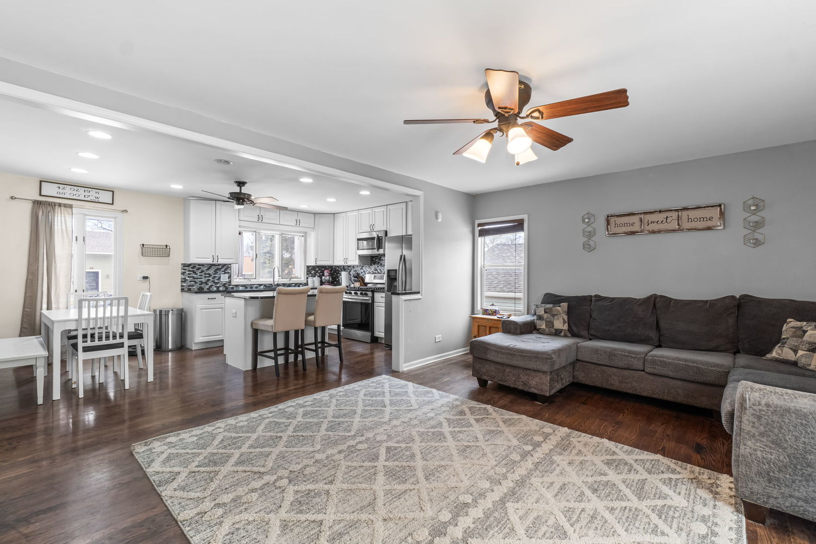 45 Cambridge Lane, Glendale Heights, IL 60139