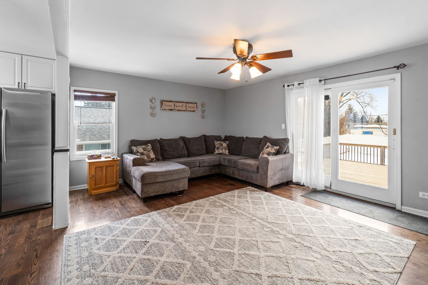 45 Cambridge Lane, Glendale Heights, IL 60139