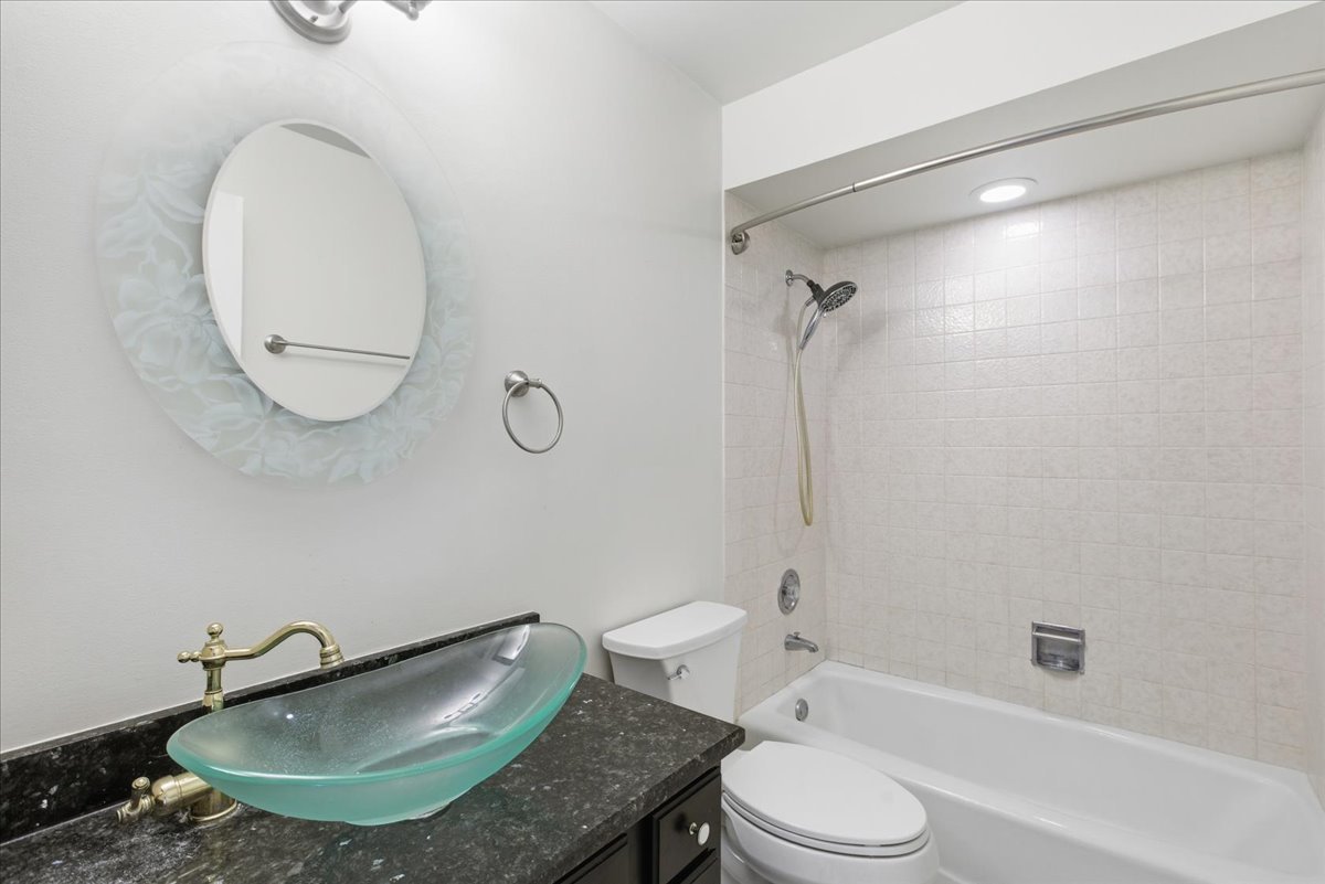 7711 W OAK RIDGE Court #2A, Palos Heights, IL 60463