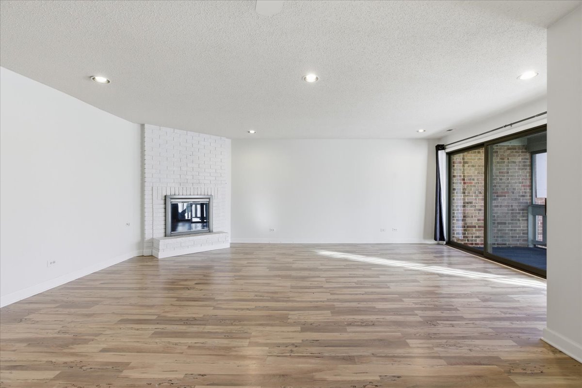 7711 W OAK RIDGE Court #2A, Palos Heights, IL 60463