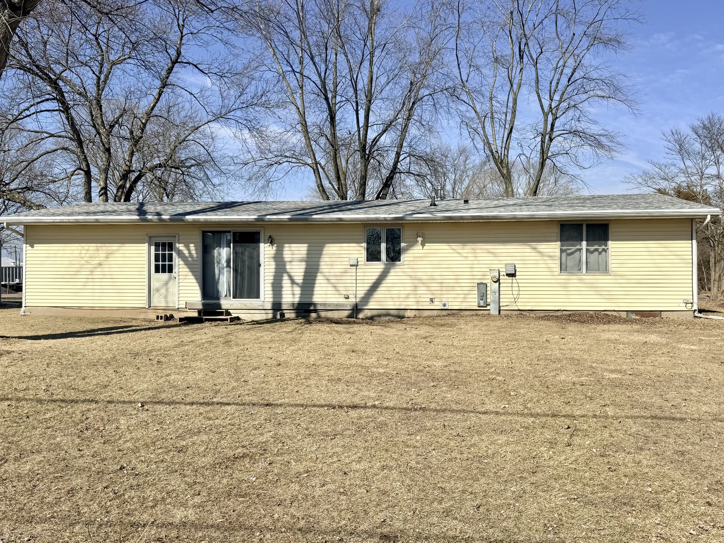 302 W Oak Street, Heyworth, IL 61745