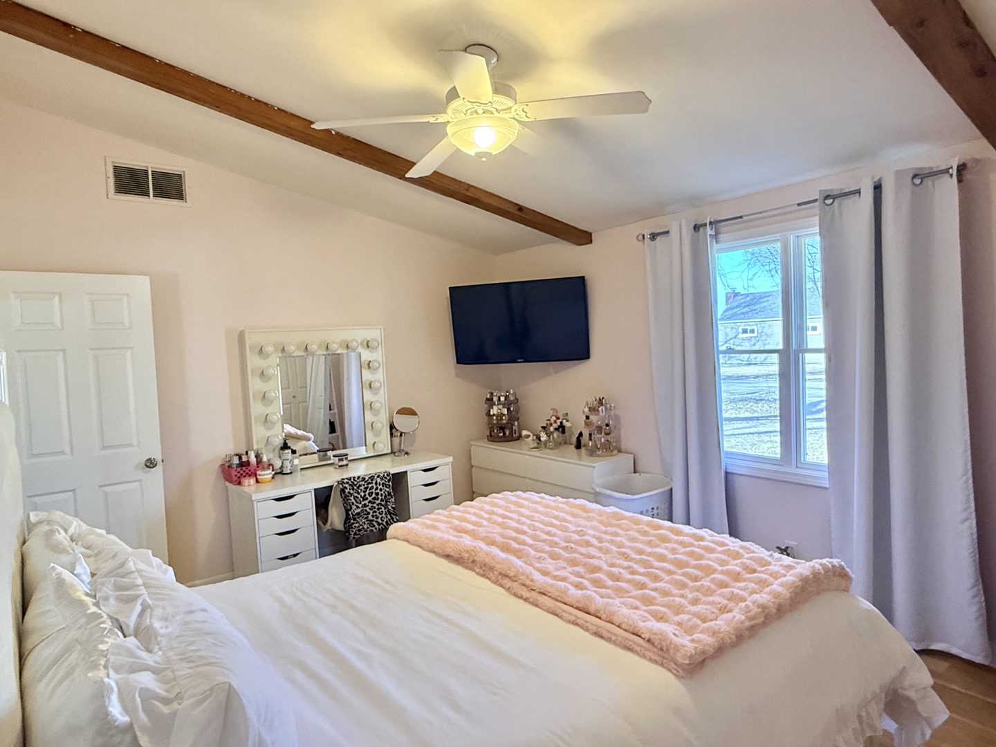 302 W Oak Street, Heyworth, IL 61745