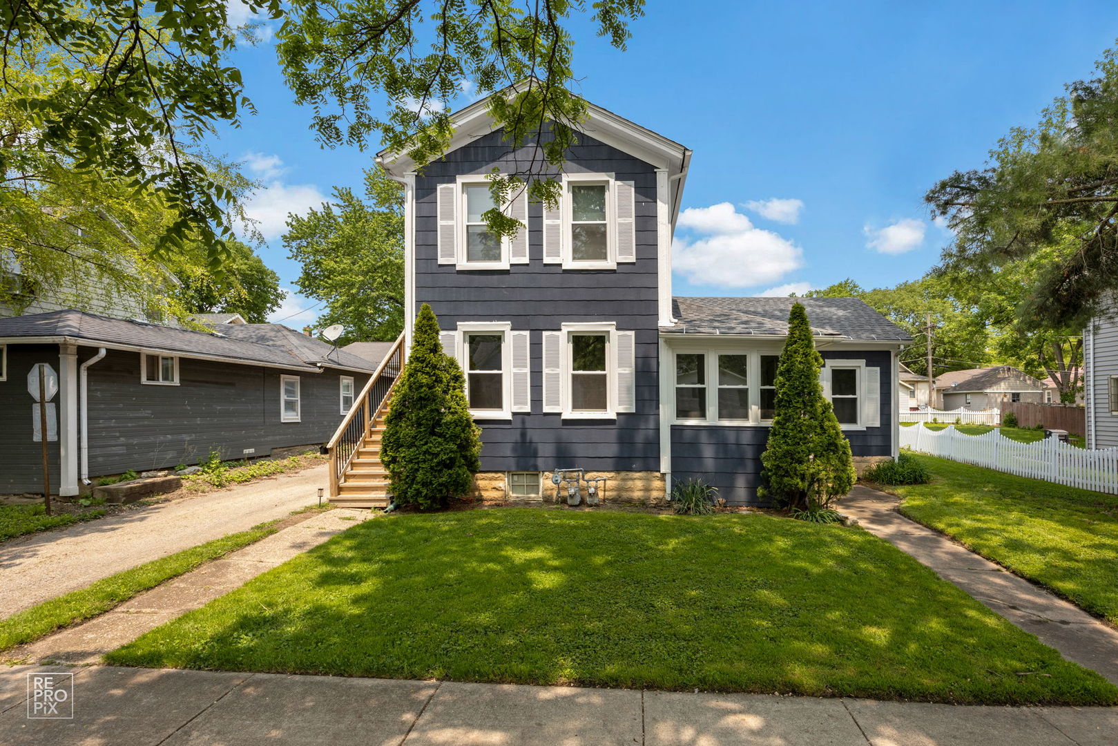 714 E Jackson Street #1, Morris, IL 60450