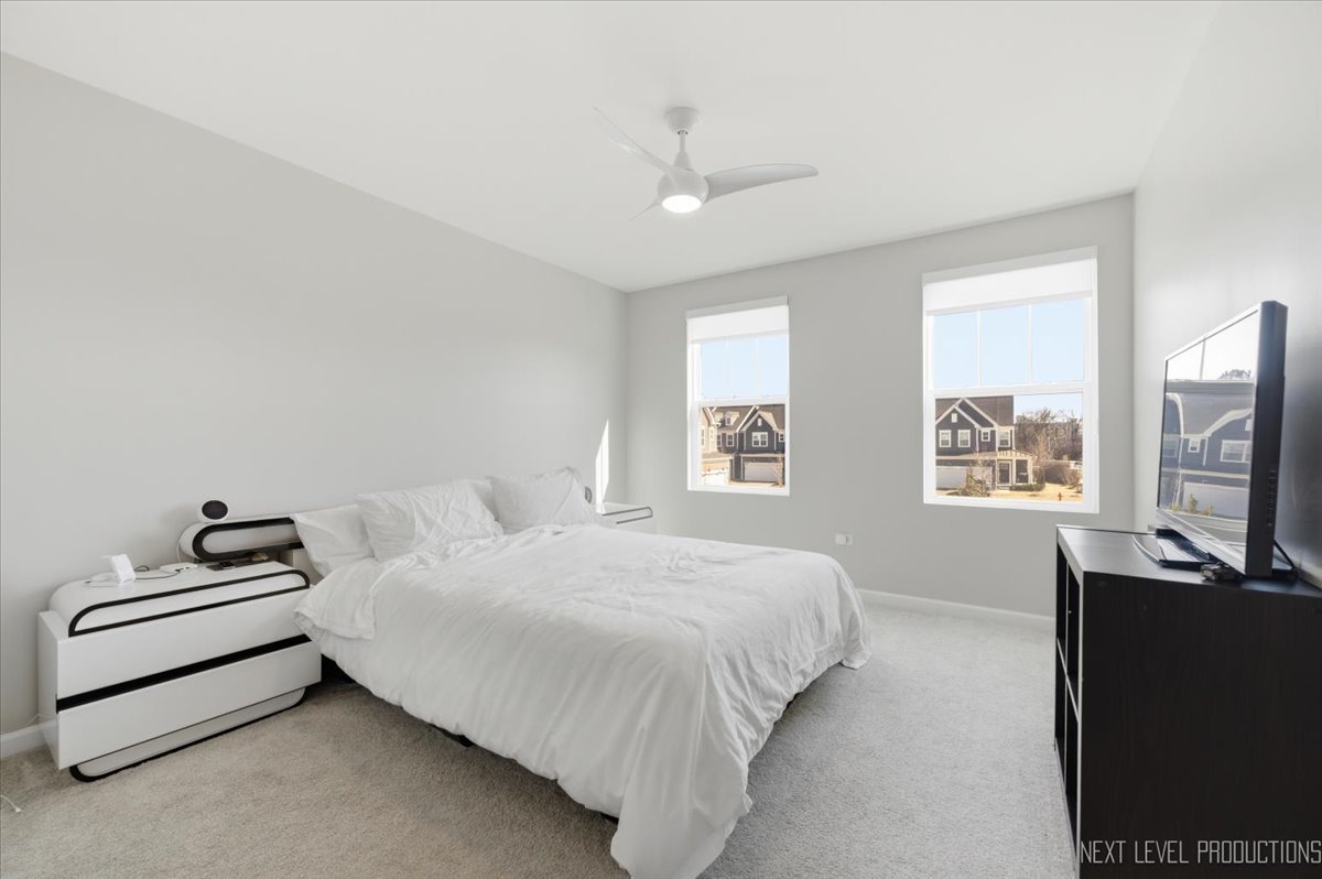 2132 Weatherbee Lane, Naperville, IL 60563