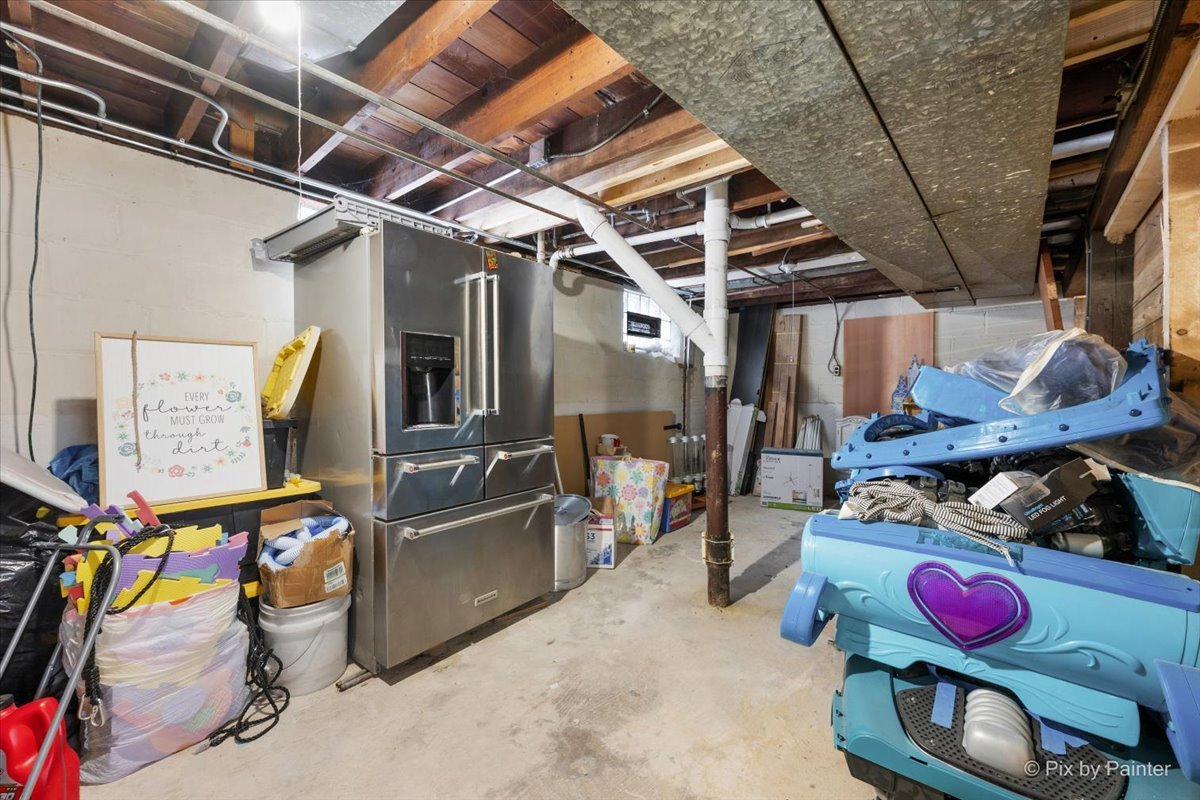 140 S Hudson Street, Westmont, IL 60559