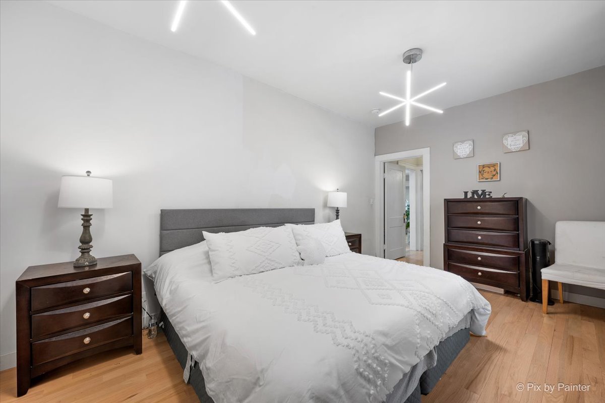 140 S Hudson Street, Westmont, IL 60559