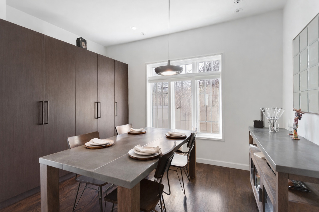 300 W ELM PARK Avenue, Elmhurst, IL 60126