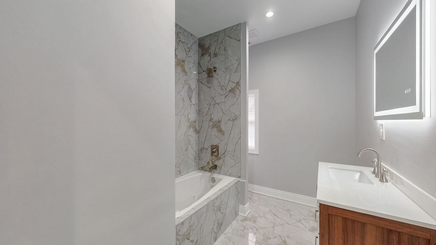 2347 Walnut Street, Blue Island, IL 60406