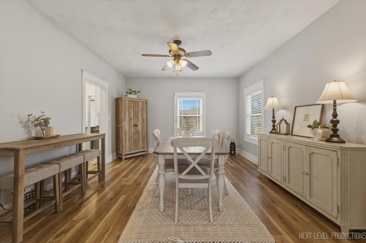 1123 Prairie Street, Aurora, IL 60506