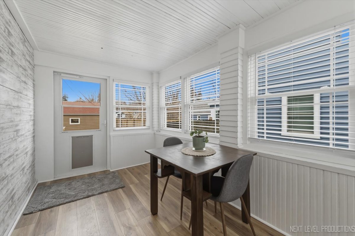 1123 Prairie Street, Aurora, IL 60506