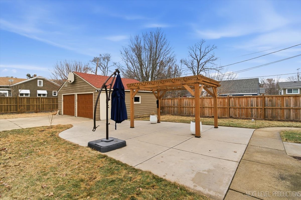 1123 Prairie Street, Aurora, IL 60506