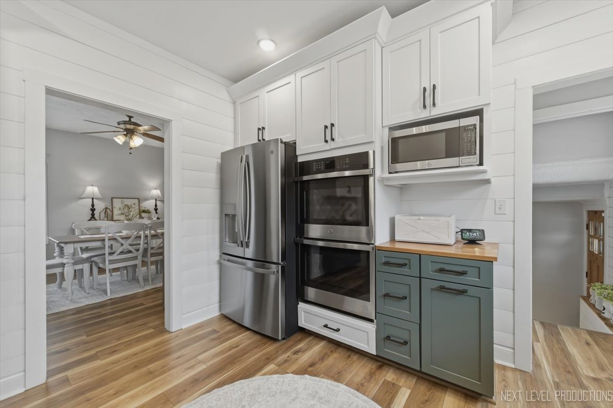 1123 Prairie Street, Aurora, IL 60506