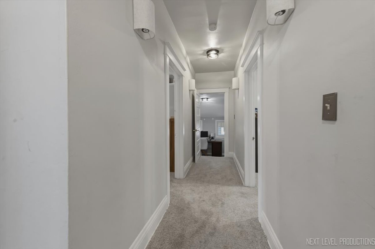 1123 Prairie Street, Aurora, IL 60506