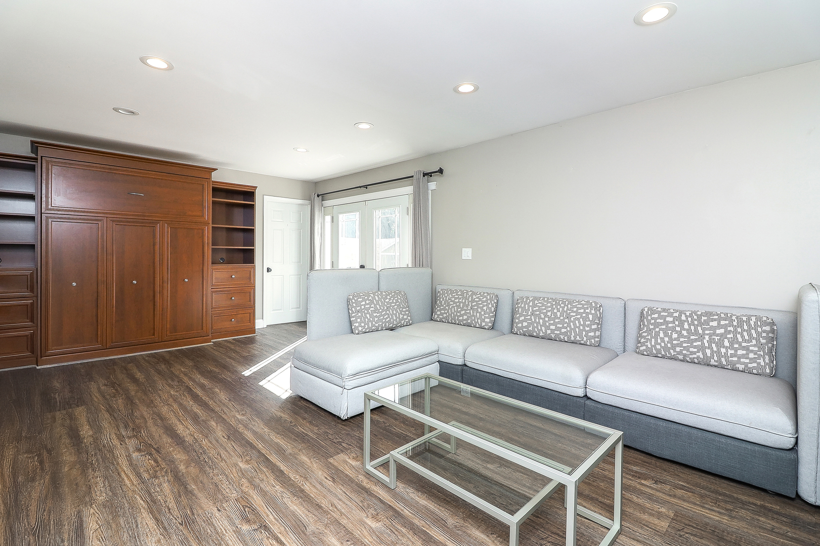 157 Wildberry Court, Aurora, IL 60504