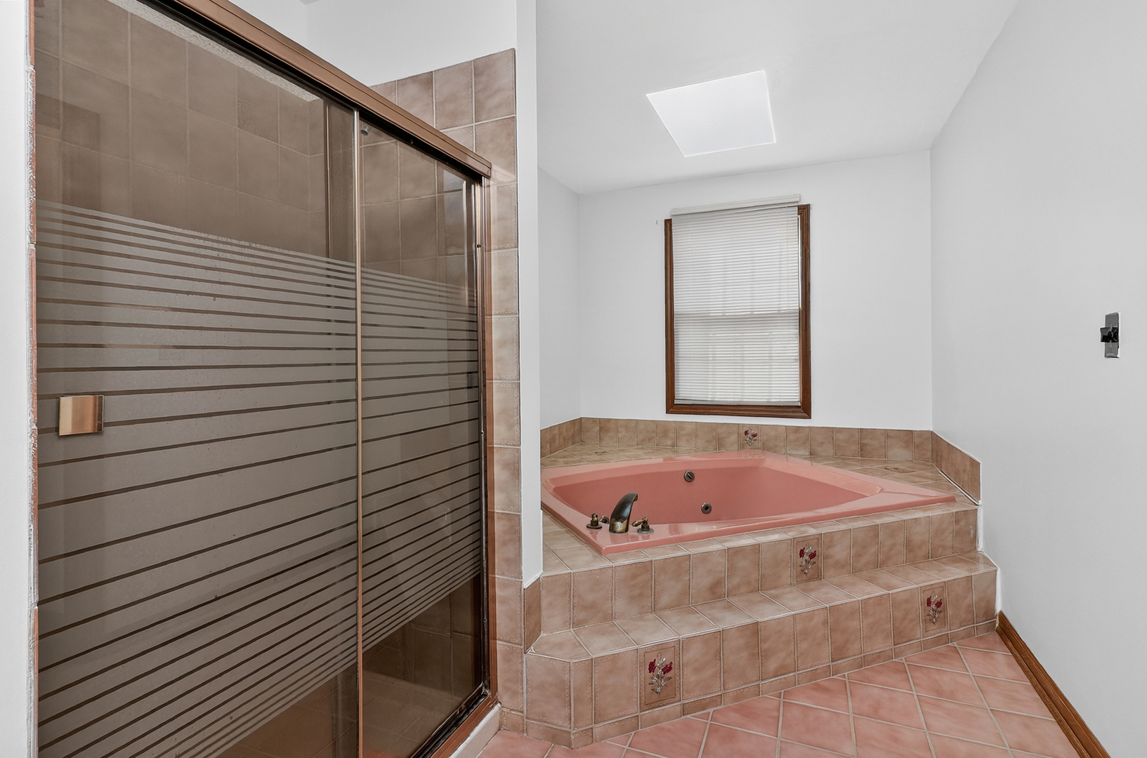 6081 BROOKLINE Court, Lisle, IL 60532