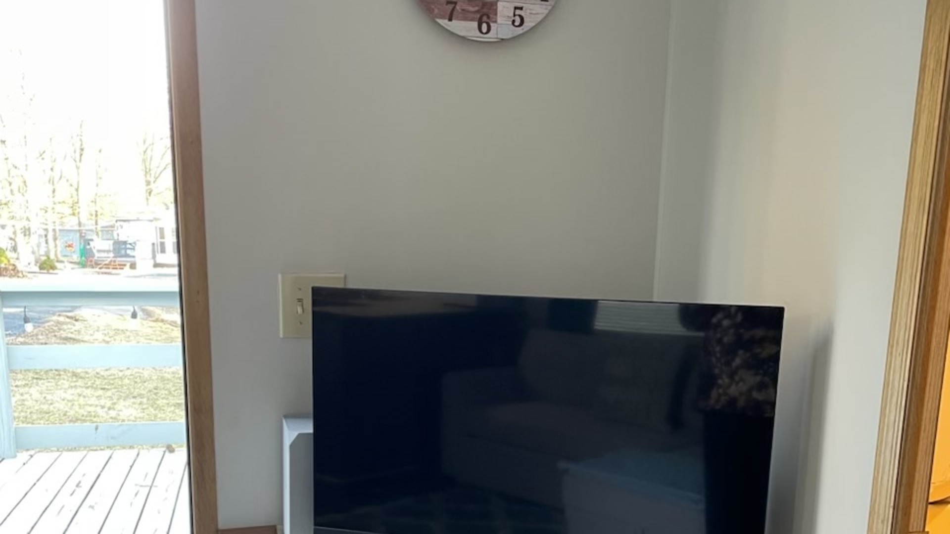 2795 E 28th Road, Seneca, IL 61360