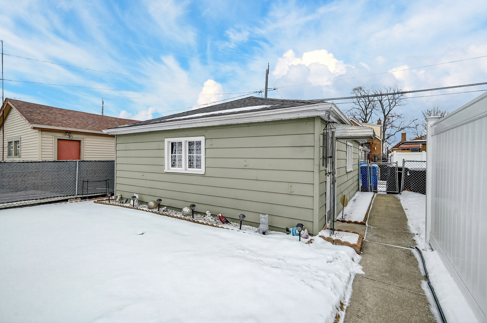 5723 S Melvina Avenue, Chicago, IL 60638