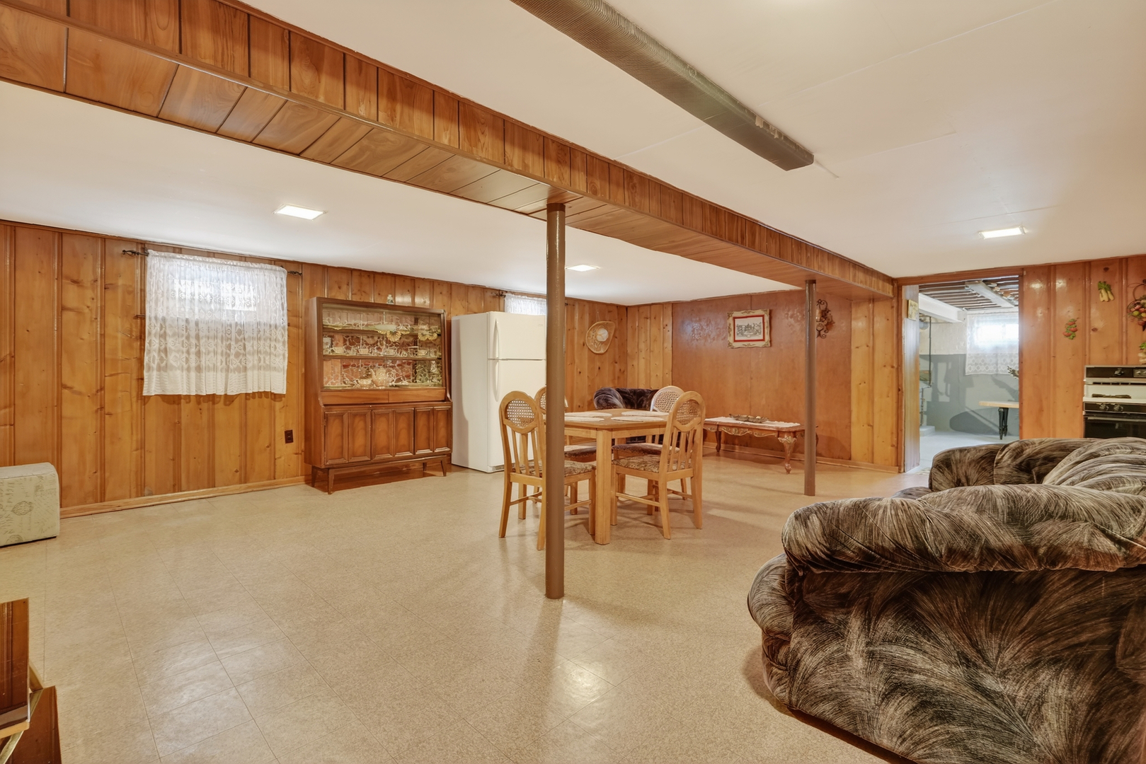 5723 S Melvina Avenue, Chicago, IL 60638