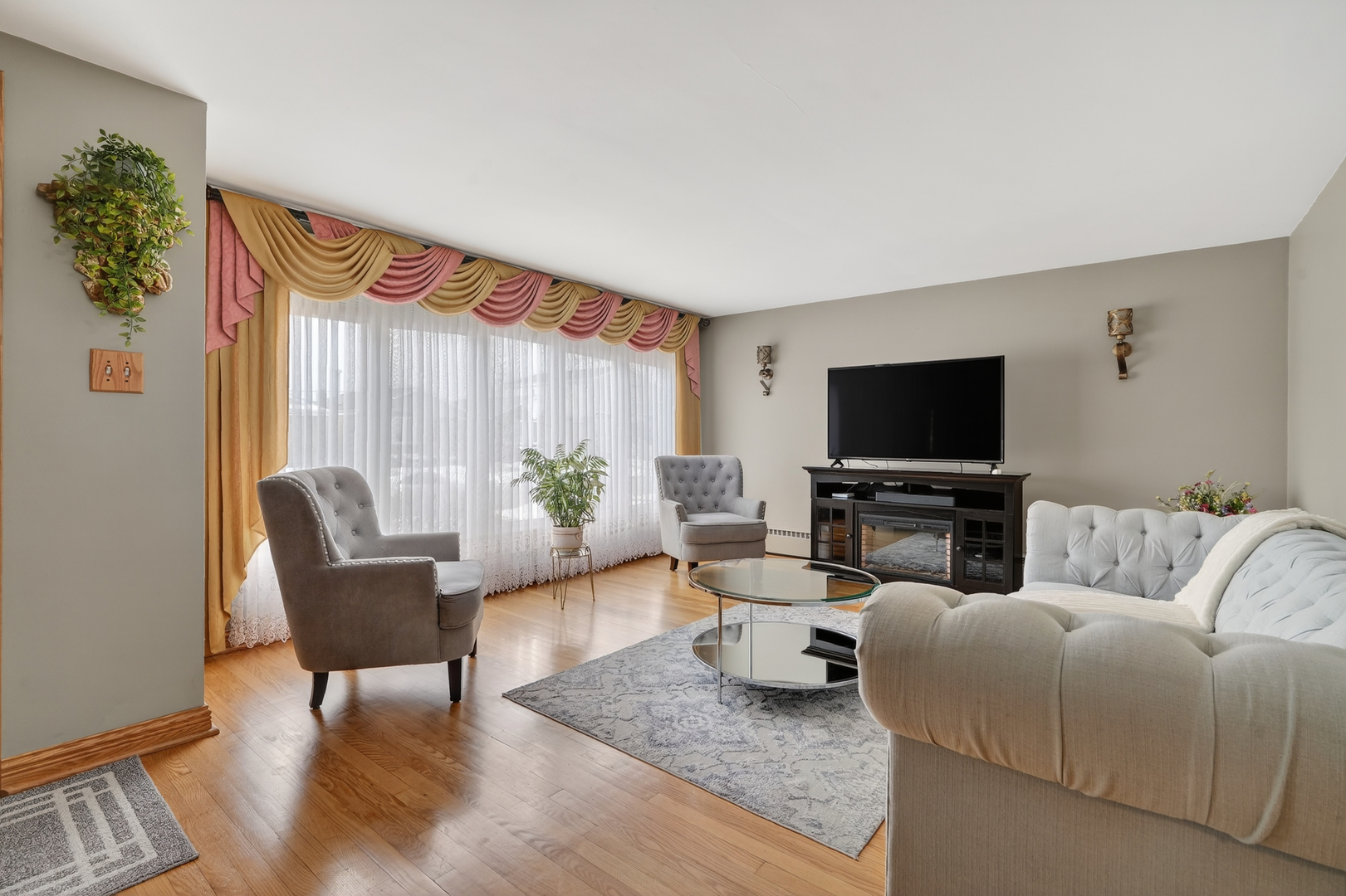 5723 S Melvina Avenue, Chicago, IL 60638