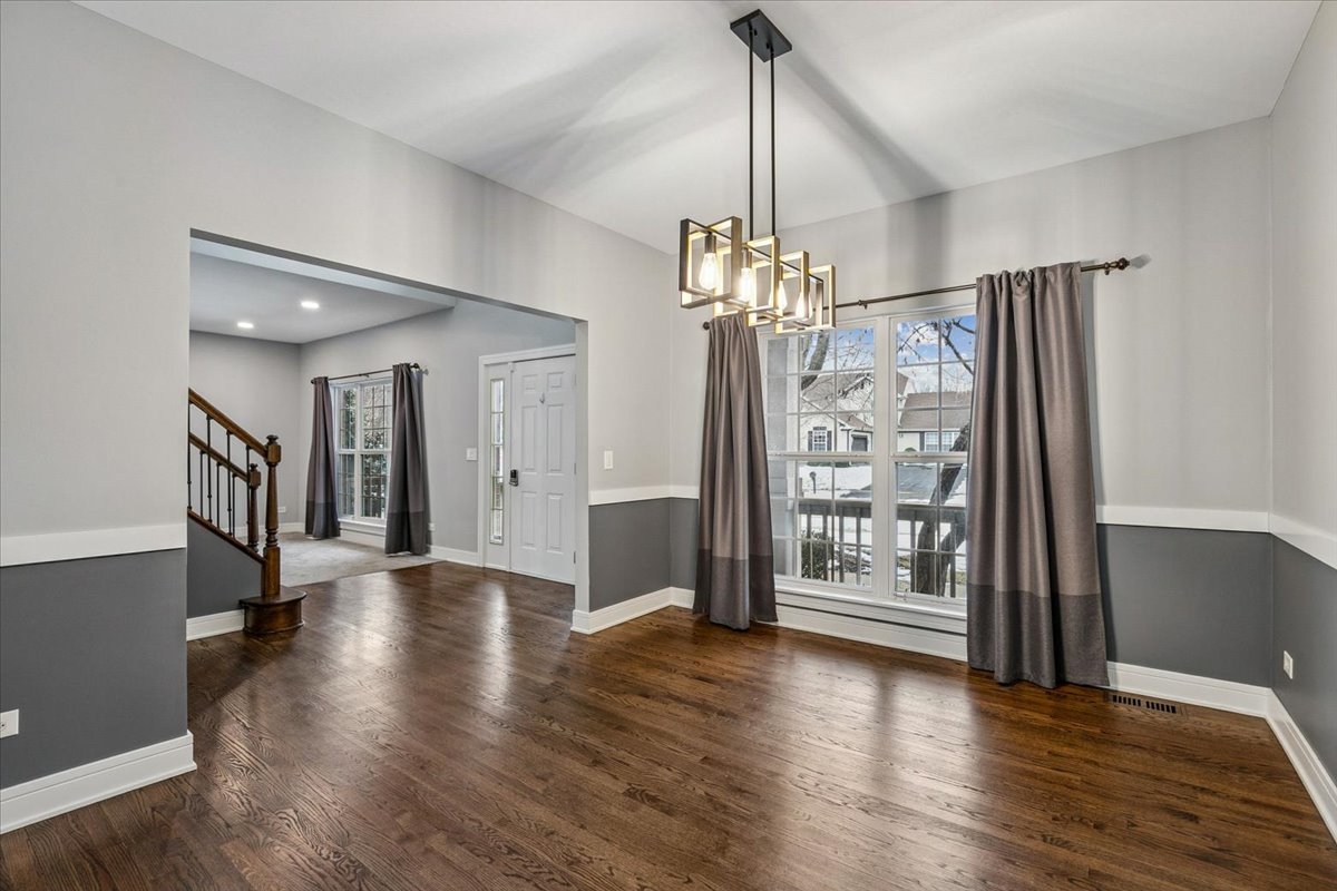 731 Saddlewood Drive, Wauconda, IL 60084