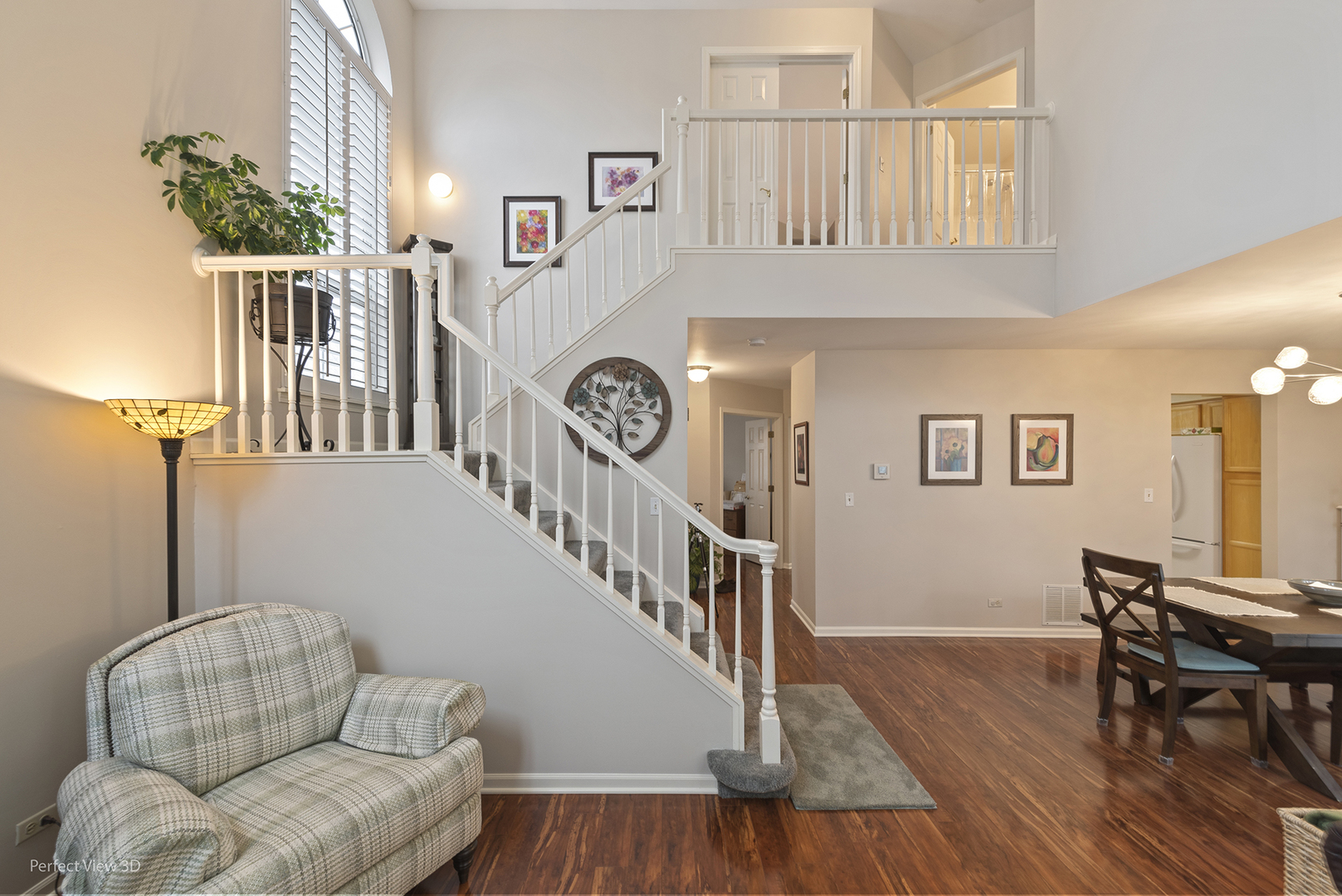 121 Pembroke Circle, Lake Bluff, IL 60044