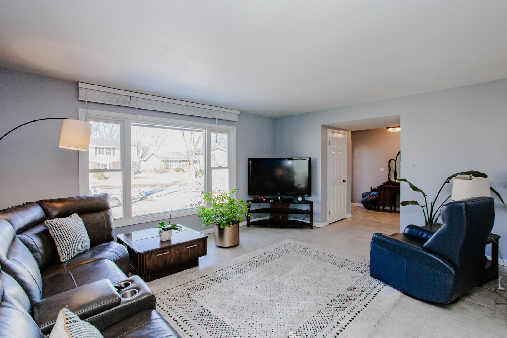 1095 Lancaster Court, Hoffman Estates, IL 60169