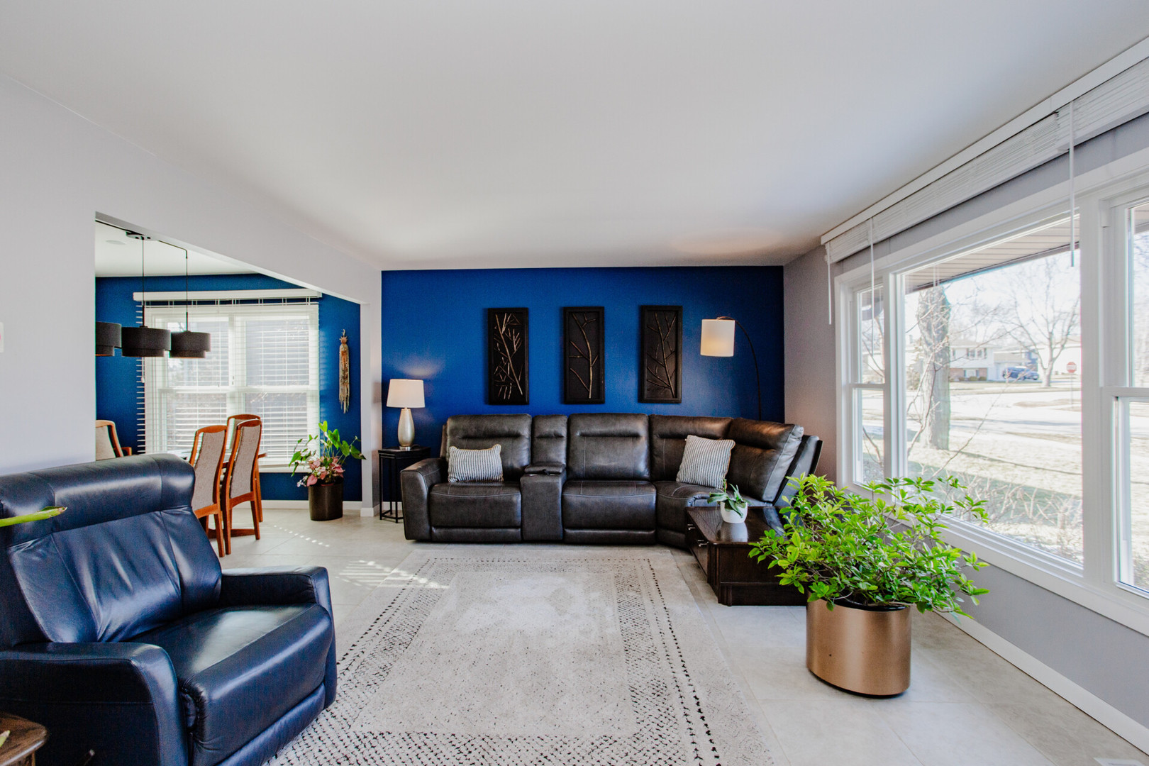 1095 Lancaster Court, Hoffman Estates, IL 60169