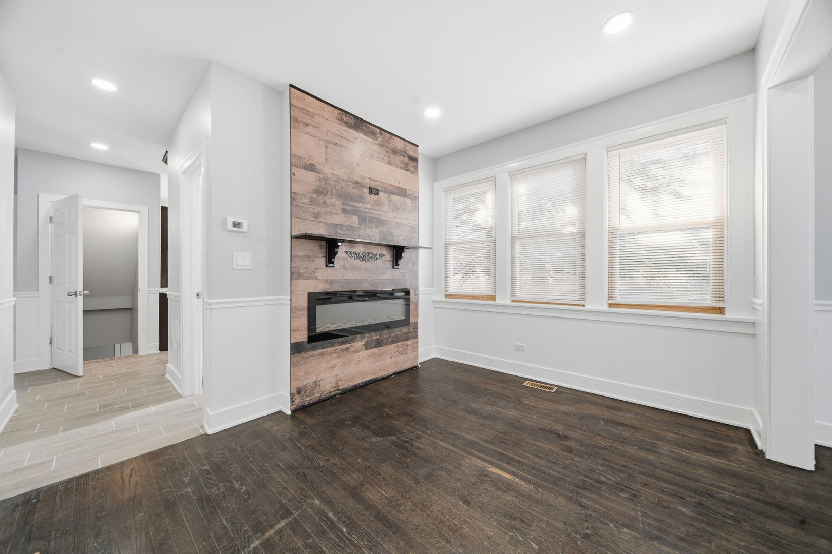 Calumet Park, IL 60827