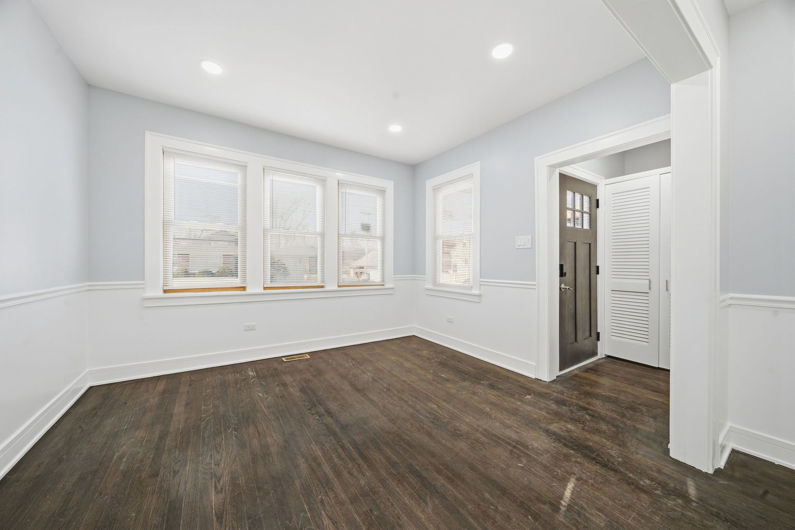 Calumet Park, IL 60827