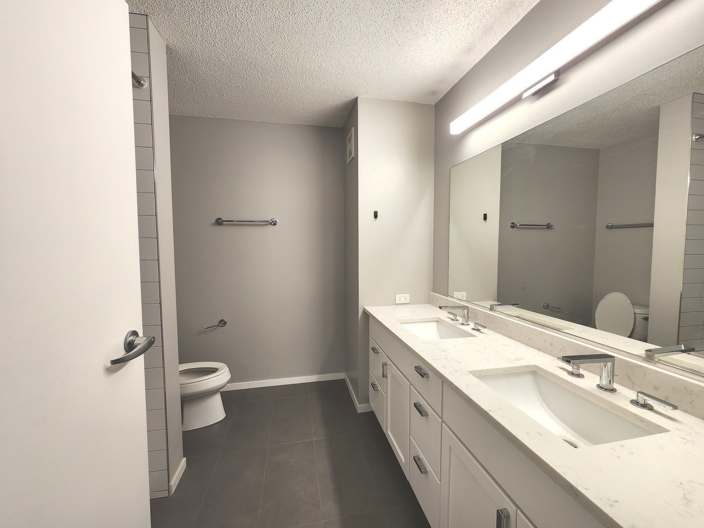 9655 Woods Drive #512, Skokie, IL 60077