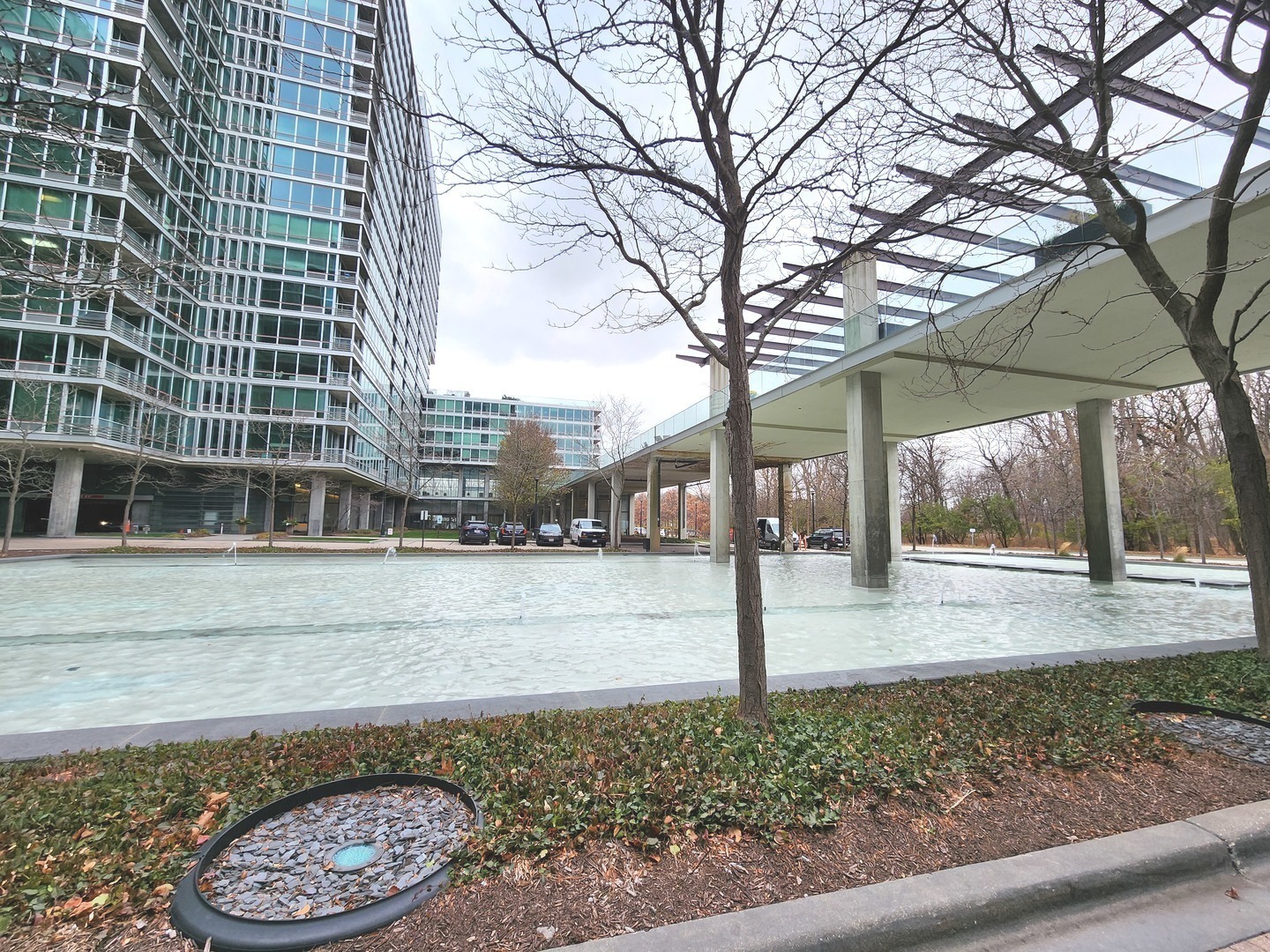 9655 Woods Drive #512, Skokie, IL 60077