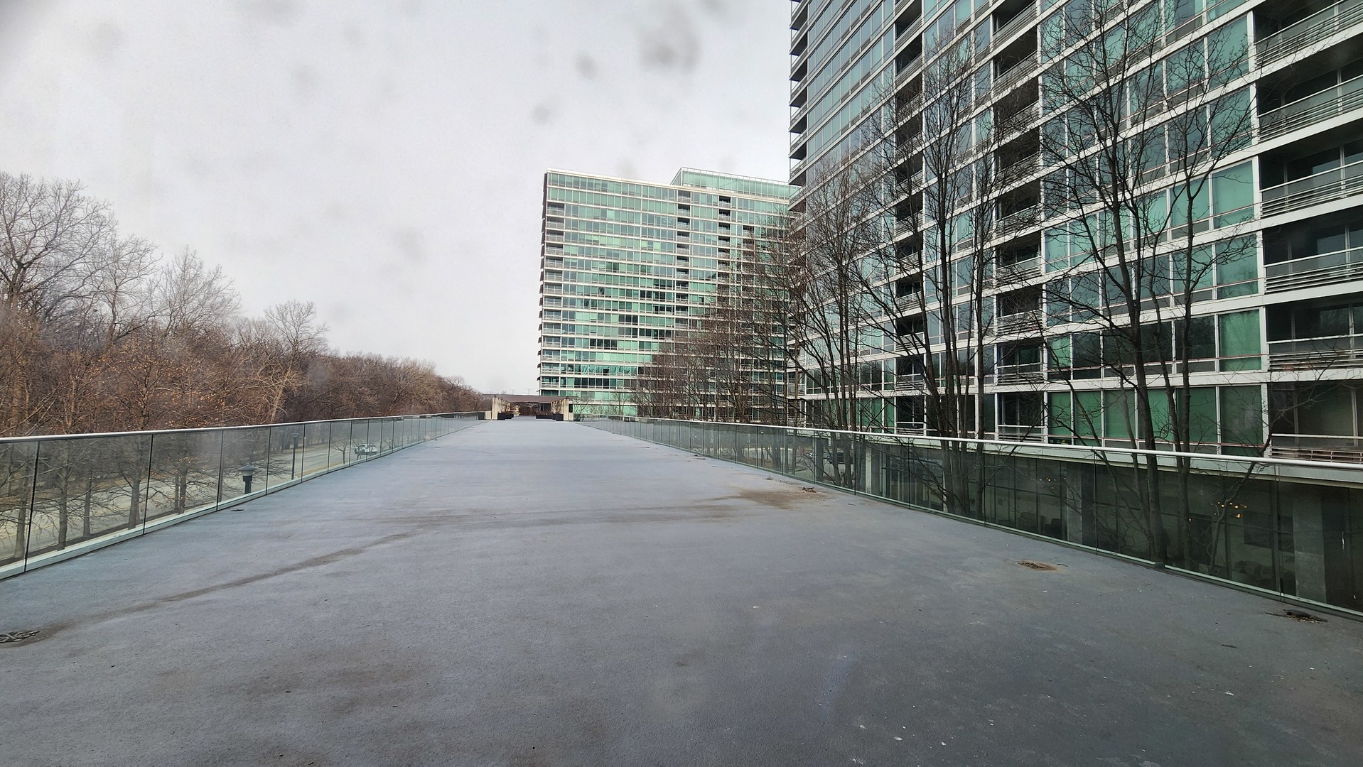 9655 Woods Drive #512, Skokie, IL 60077