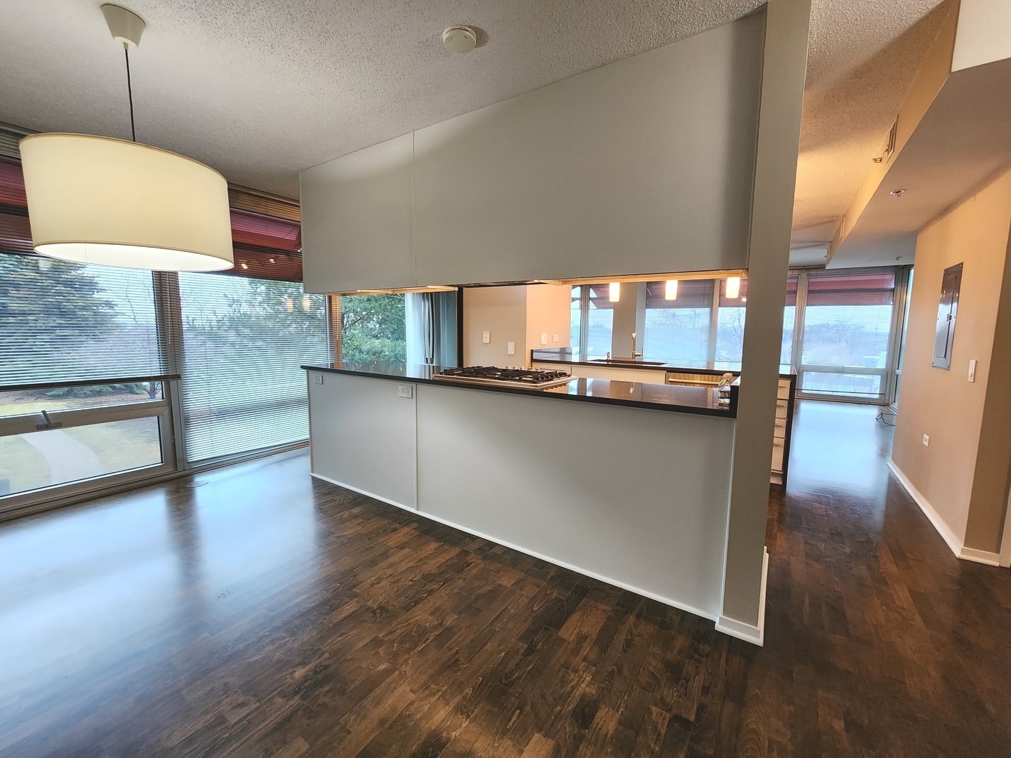 9655 Woods Drive #512, Skokie, IL 60077