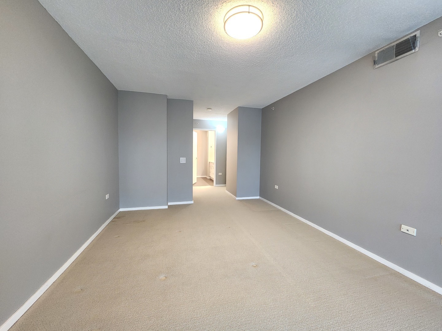 9655 Woods Drive #512, Skokie, IL 60077