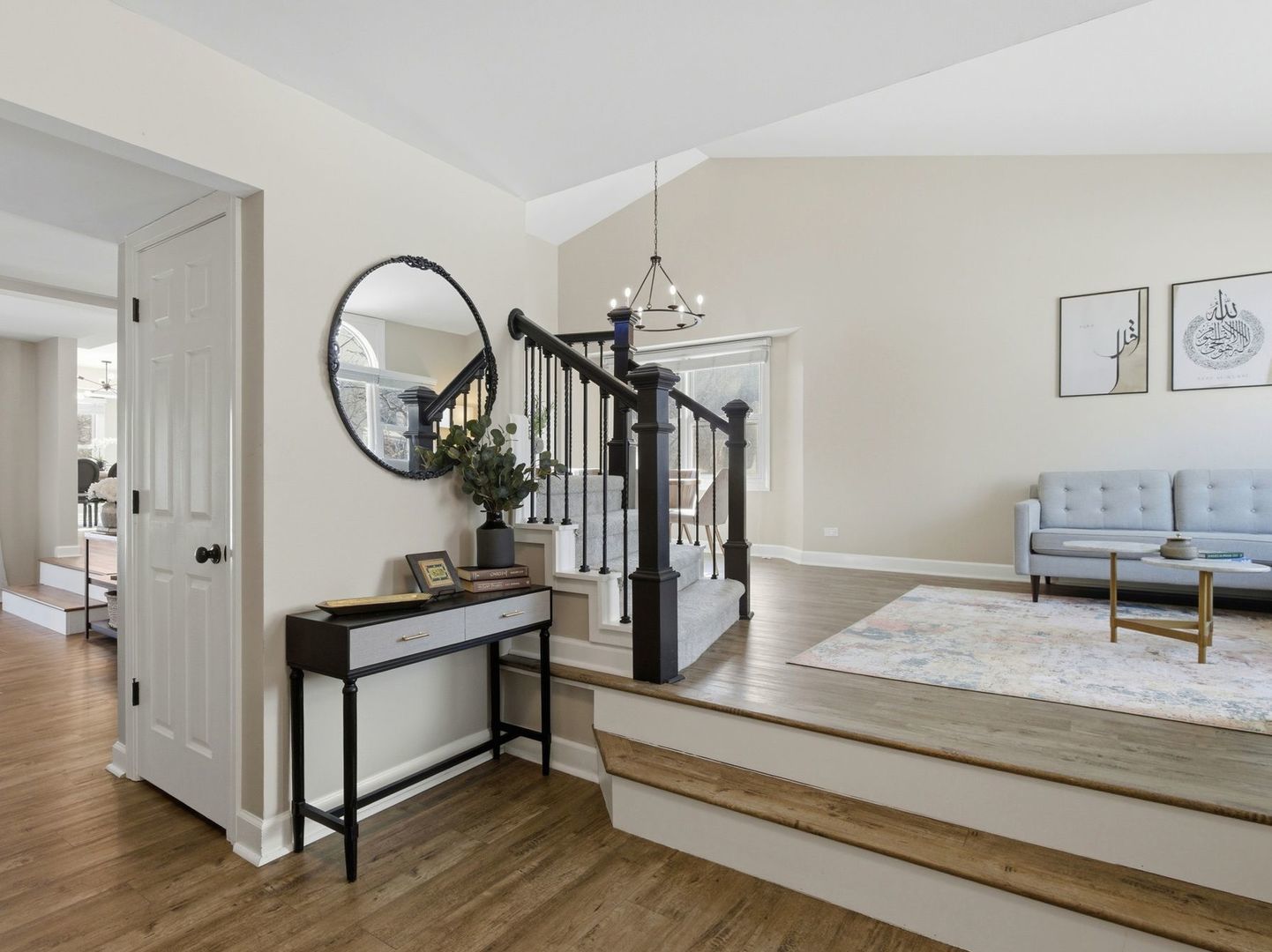 539 Newberry Drive, Elk Grove Village, IL 60007