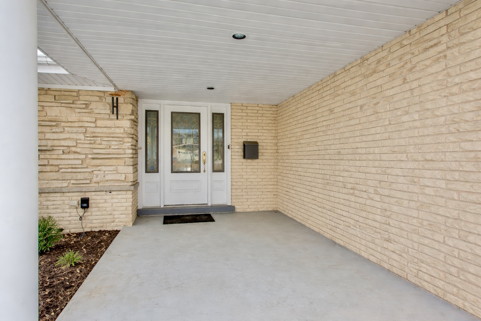 1433 Lois Avenue, Park Ridge, IL 60068